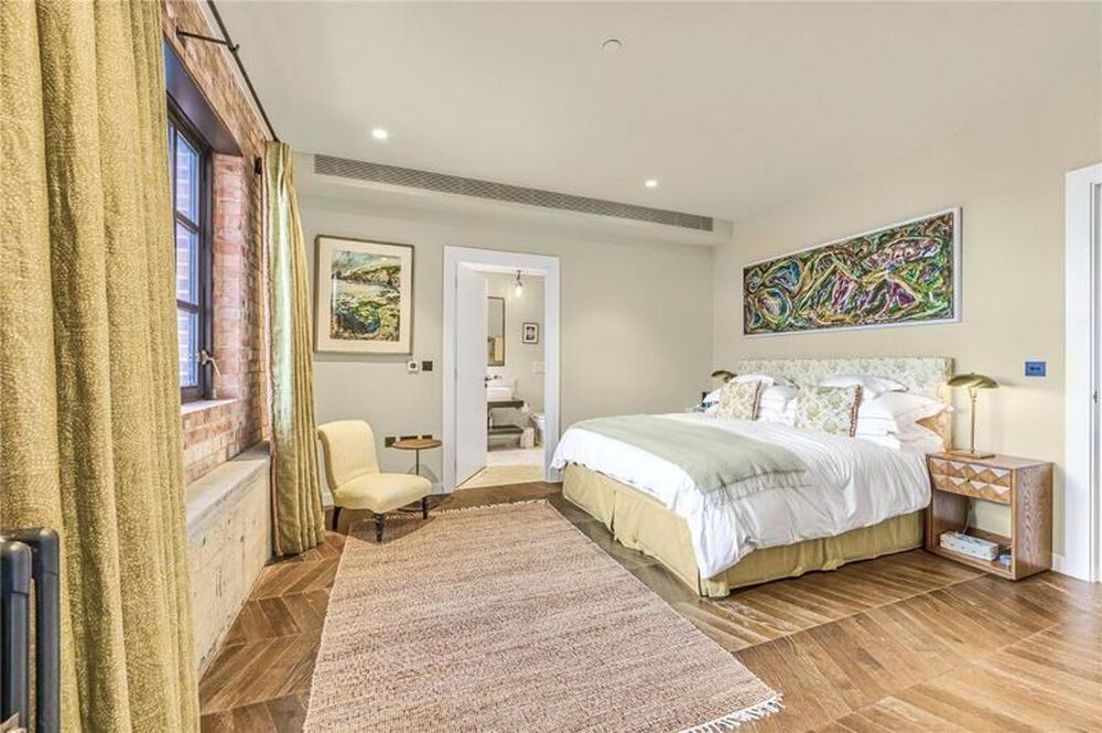 Battersea Power Station - Luxury Two Bedroom Apartment thumbnail 12