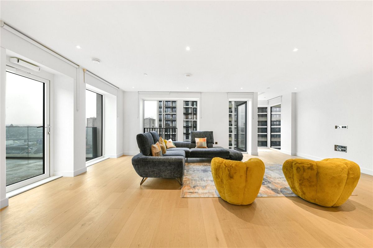 White City Living – Luxury One Bedroom Apartment thumbnail 2