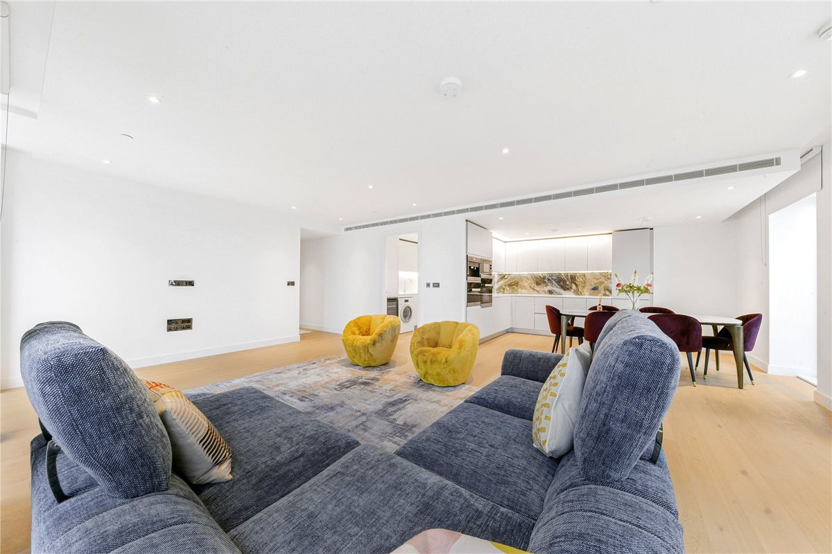 White City Living – Luxury One Bedroom Apartment thumbnail 6