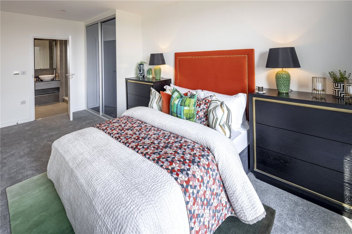 Greenford Quay – Luxury One Bedroom Apartment thumbnail 4