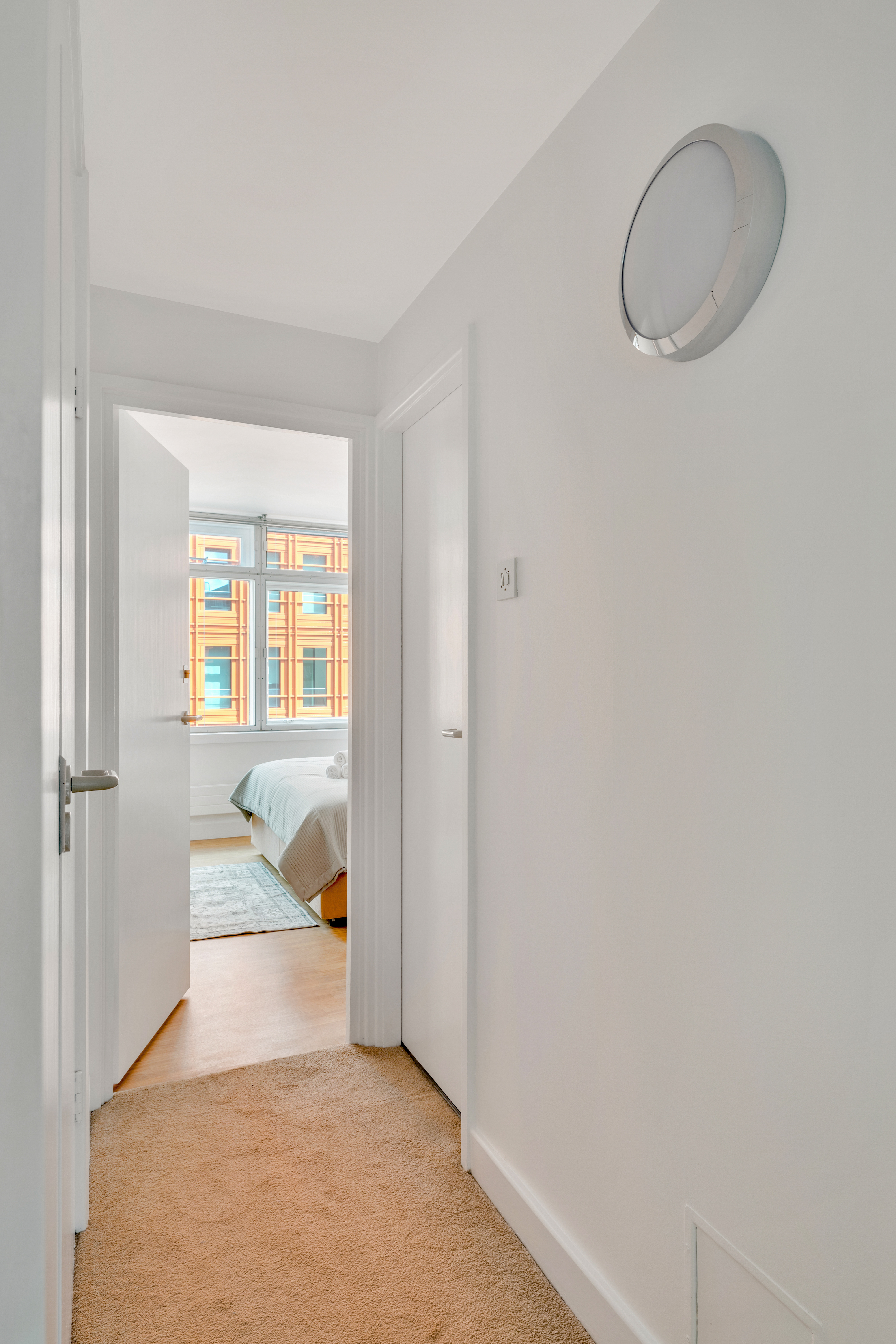 Centre Point House – Luxury Two Bedroom Duplex thumbnail 18